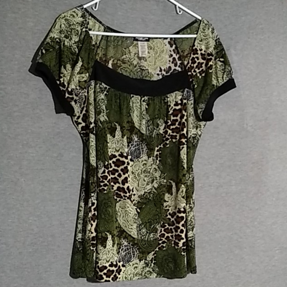 3/$15💲Short sleeve tunic